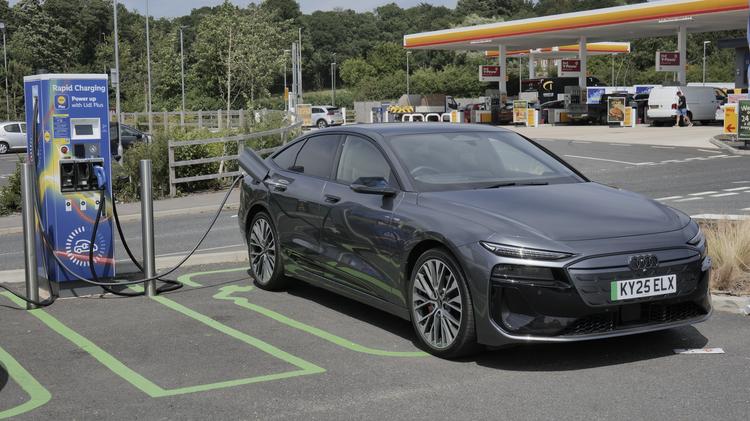AUDI A6 E-TRON AVANT 315kW Quattro 100kWh S Line 5dr Auto